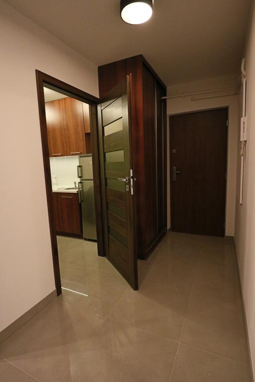 Apartment Mona Warsaw Przy Stacji Metra Екстериор снимка